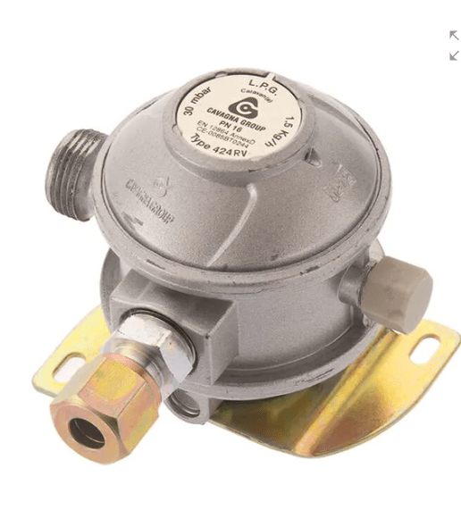Close-up image of the compression outlet fitting of the Cavagna 30mbar Gas Regulator, demonstrating its easy installation.