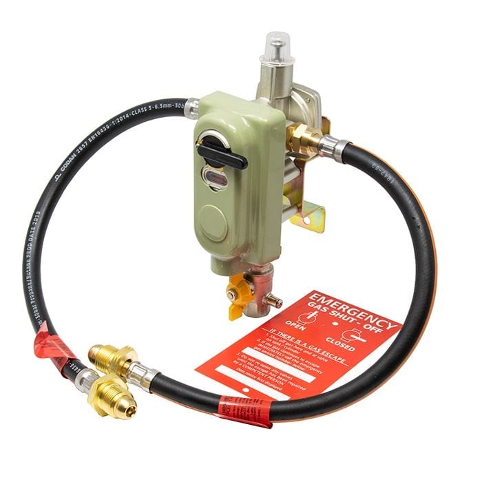 Automatic OPSO Twin Regulator Kit with POL Pigtail, including 2 x 20” excess flow & non-return POL x W20 pigtails, automatic changeover regulator, bracket, screws, ball valve with test point adaptor, and emergency instruction plaque.